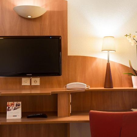 Comfort Hotel Grenoble Мелон Екстериор снимка