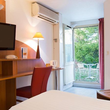 Comfort Hotel Grenoble Мелон Екстериор снимка