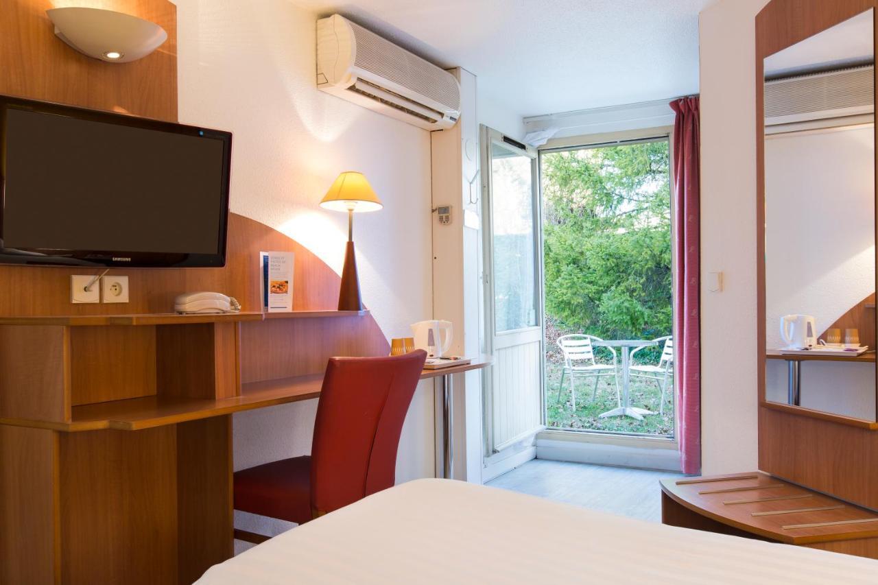 Comfort Hotel Grenoble Мелон Екстериор снимка