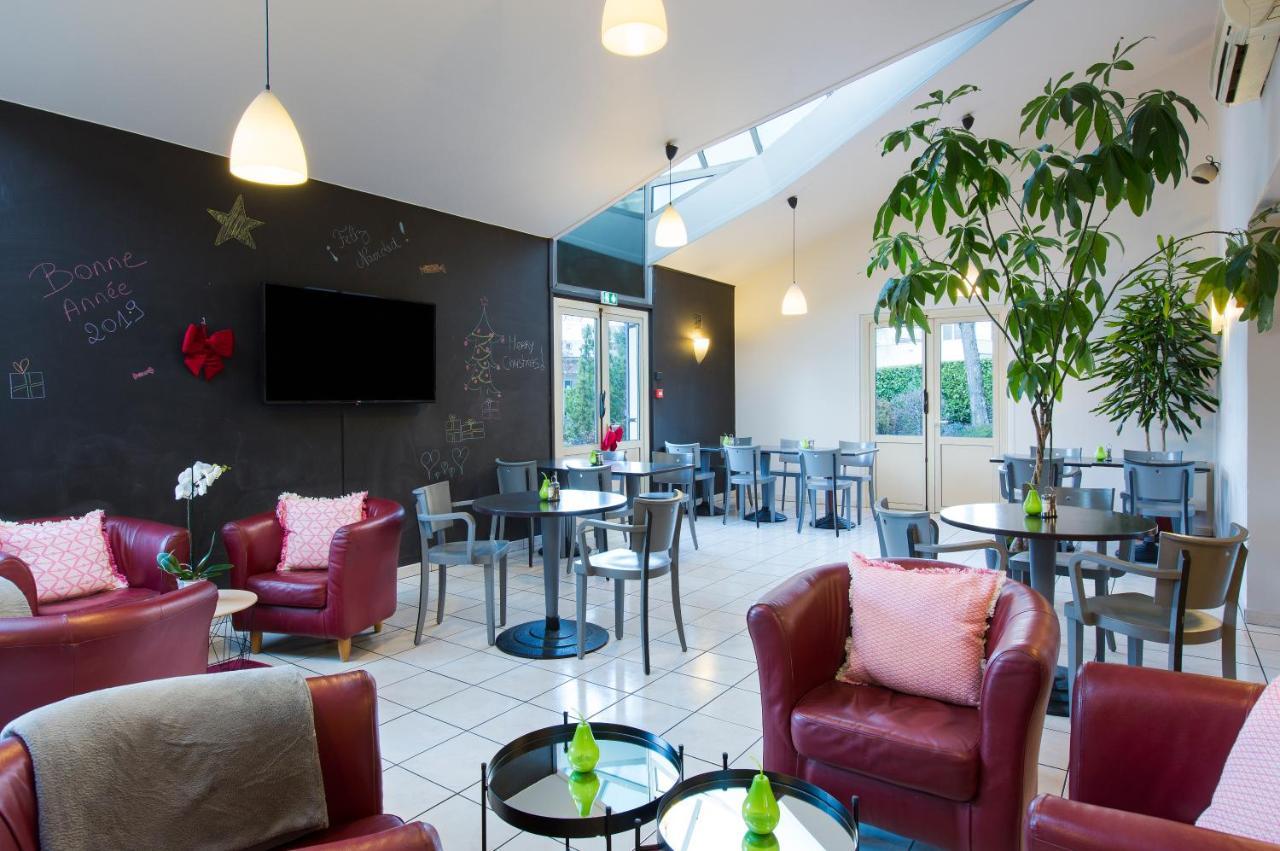 Comfort Hotel Grenoble Мелон Екстериор снимка