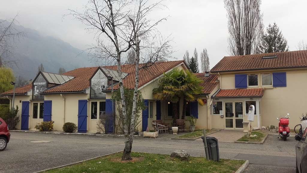 Comfort Hotel Grenoble Мелон Екстериор снимка