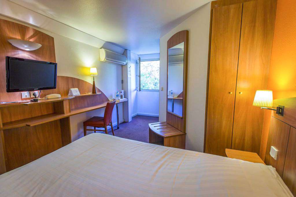 Comfort Hotel Grenoble Мелон Стая снимка