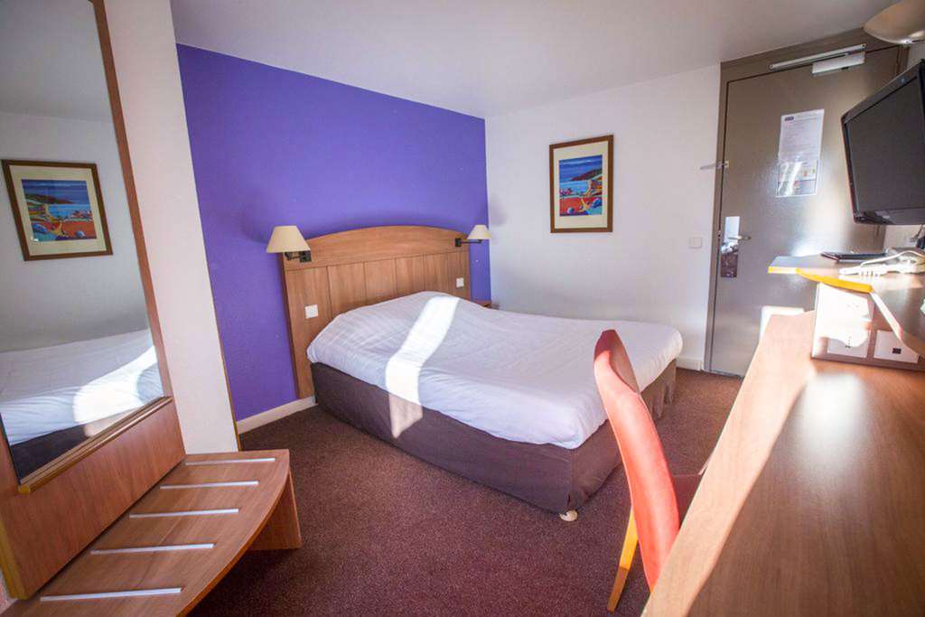 Comfort Hotel Grenoble Мелон Стая снимка