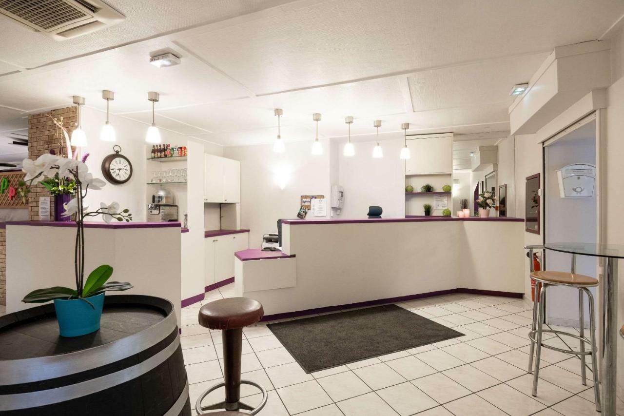 Comfort Hotel Grenoble Мелон Екстериор снимка